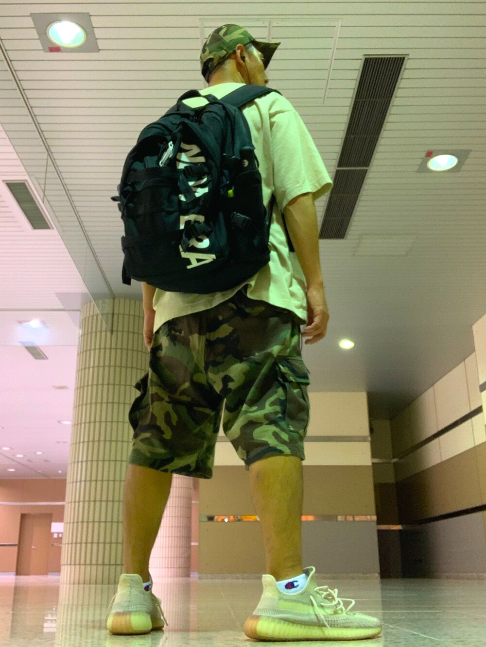 「SWAGGERのアイテム（キャップ、グリーン系）」を使った、植草ムノイズ達郎さん（メンズ・174cm）の夏コーディネートの3枚目の写真