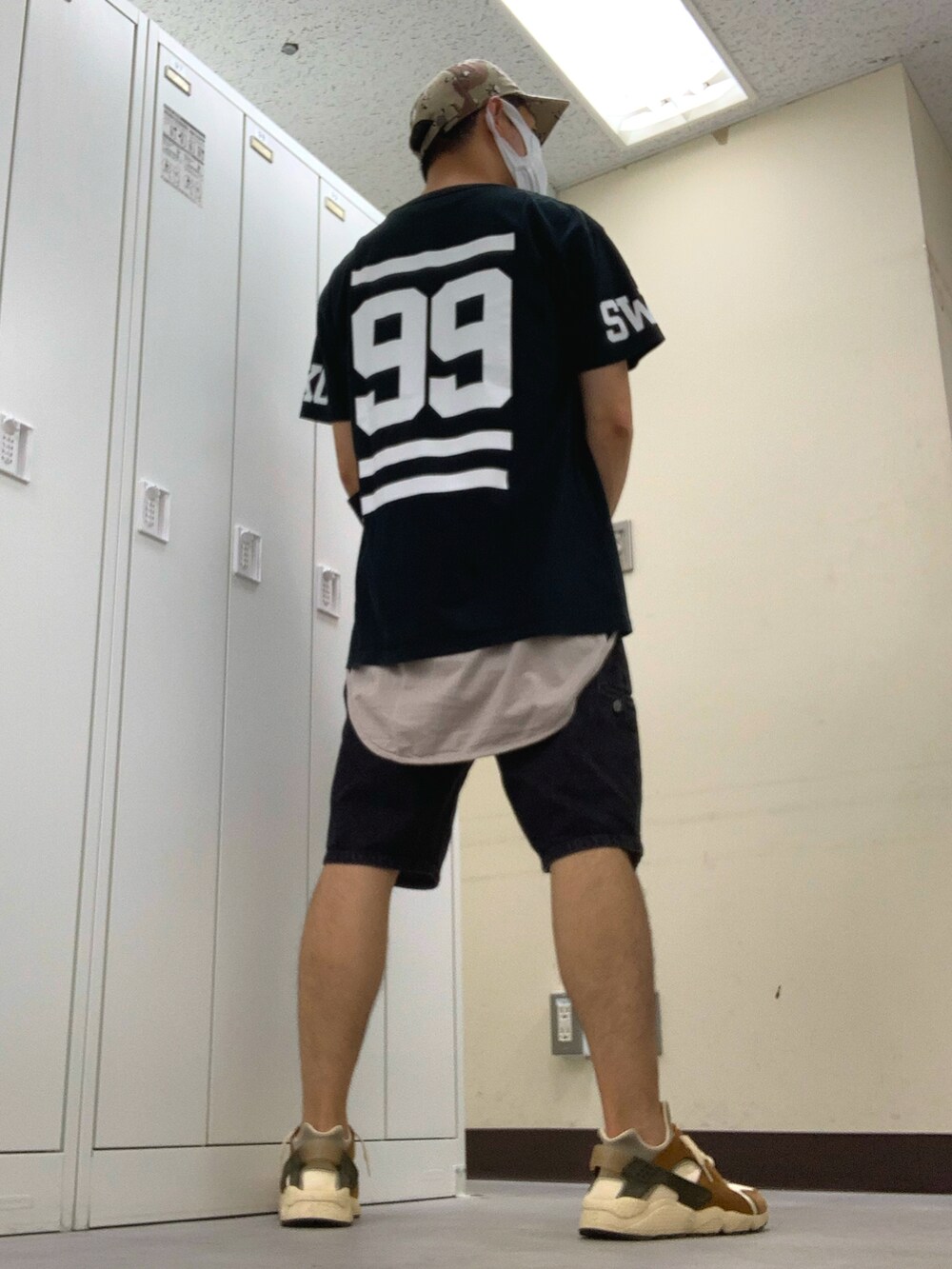 「KAKOIのアイテム（キャップ、ベージュ系）」を使った、植草ムノイズ達郎さん（メンズ・174cm）の夏コーディネートの2枚目の写真