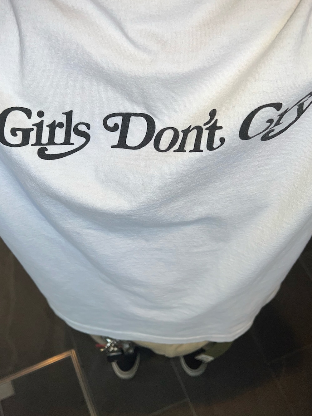 「みんなの白Tフェス、夏コーデ、夏だ！Tシャツ着よう！、HUMAN MADE、Girls don't cry、オーバーサイズ、ストリート、休日スタイル」｜「VANSの*VANS: AUTHENTIC 44 DX（スニーカー、ブラック系）」を使った、し〜も☆さん（メンズ・172cm）の夏コーディネートの3枚目の写真