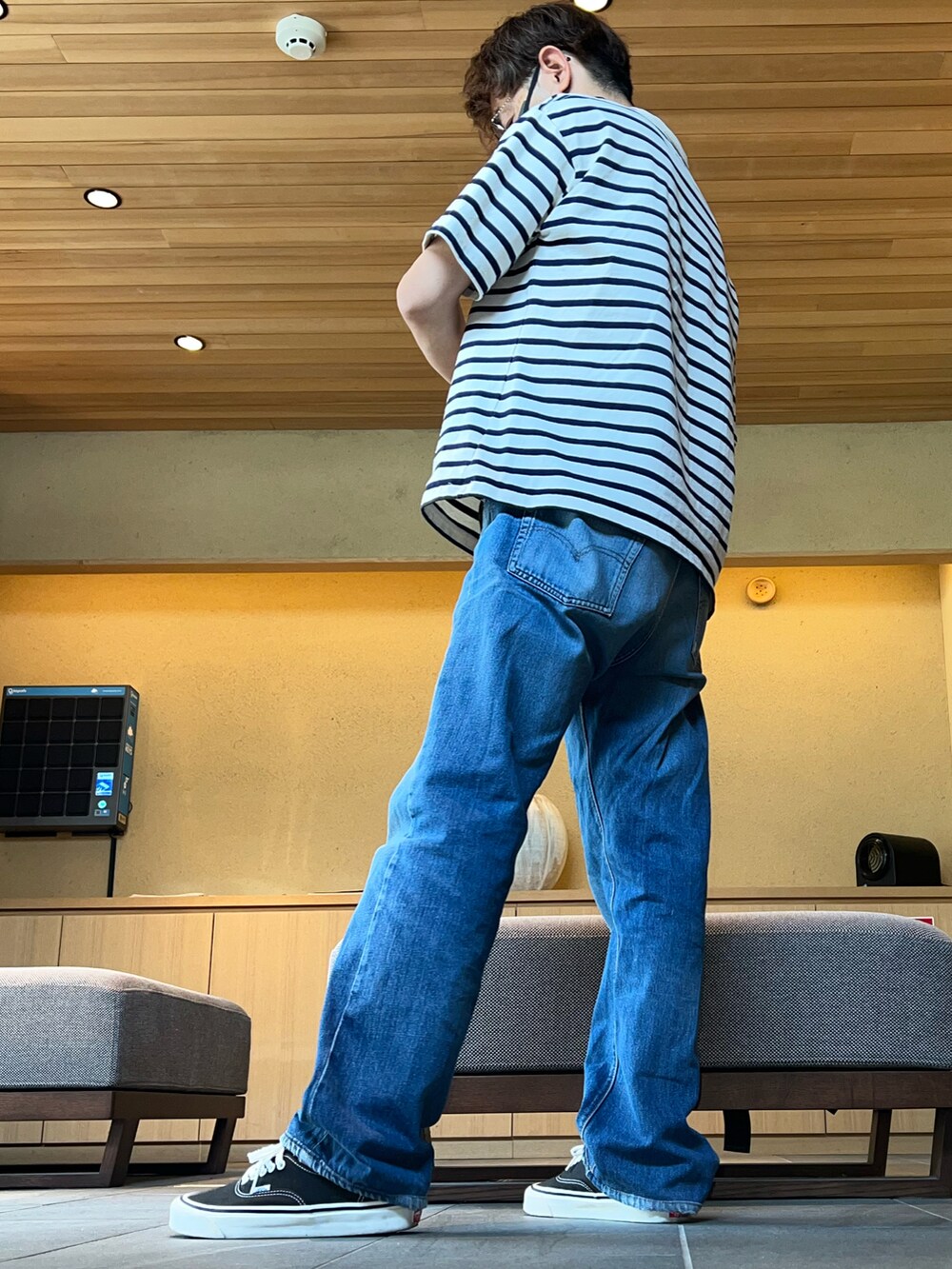 「ボーダー、デニム、メガネ男子、春夏コーデ、初夏コーデ、古着MIX、ストリート、お出かけコーデ日記、きれいめカジュアル」｜「Levi'sの古着Levi′s501 66モデル前期（デニムパンツ、ブルー系）」を使った、し〜も☆さん（メンズ・172cm）の春コーディネートの2枚目の写真
