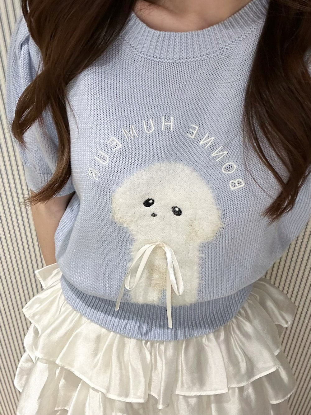 「ブルー、春コーデ、夏コーデ、ホワイト、ブーツ、カジュアル、ガーリー、ディズニーコーデ、オリーブ デ オリーブ(OLIVE des OLIVE)、低身長、いいね、save、フォローお願いします🤑、韓国ファッション、シンプルスタイル、プチプラ、今日のコーデ」｜「OLIVE des OLIVEの【500mlペットボトルも入る！】リボンチャーム付きスクエアボストン（ショルダーバッグ、ホワイト系）」を使った、Yu.さん（レディース・150cm）の春コーディネートの5枚目の写真