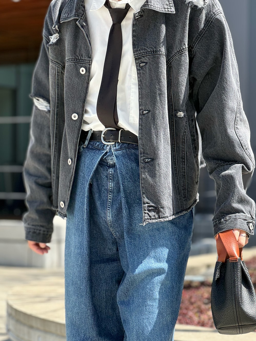 takumi ｜JOHN LAWRENCE SULLIVANのデニムパンツを使った