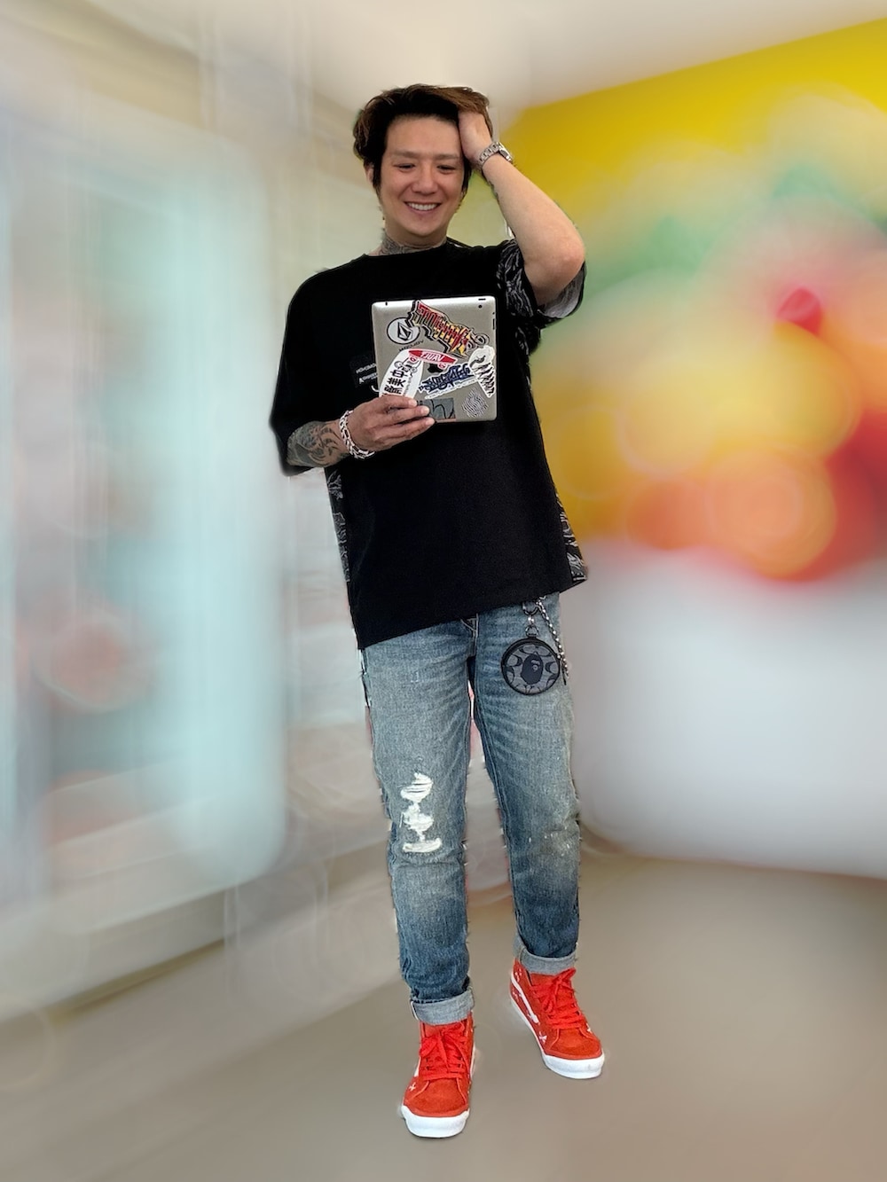 「夏コーデ、春、きれいめカジュアル、オトナカジュアル、パンツスタイル、プチプラ、古着、VANS、ブラックコーデ、ビッグシルエット、カジュアル、休日コーデ、ストリート、シンプル、シンプルコーデ」｜「mastermind JAPANのアイテム（Tシャツ/カットソー、その他）」を使った、凱爺®️是我𝒶𝓀࿐さん（メンズ・172cm）の春コーディネートの2枚目の写真
