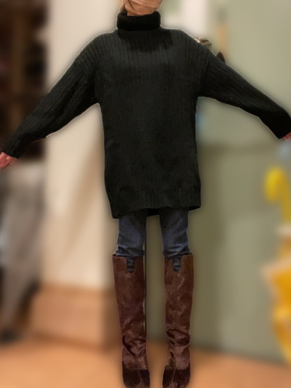 「ZUCCaのEMBOSSバッグ/トートバッグ（トートバッグ、シルバー系）」を使った、ちゃー さん（レディース・150cm）の冬コーディネートの3枚目の写真
