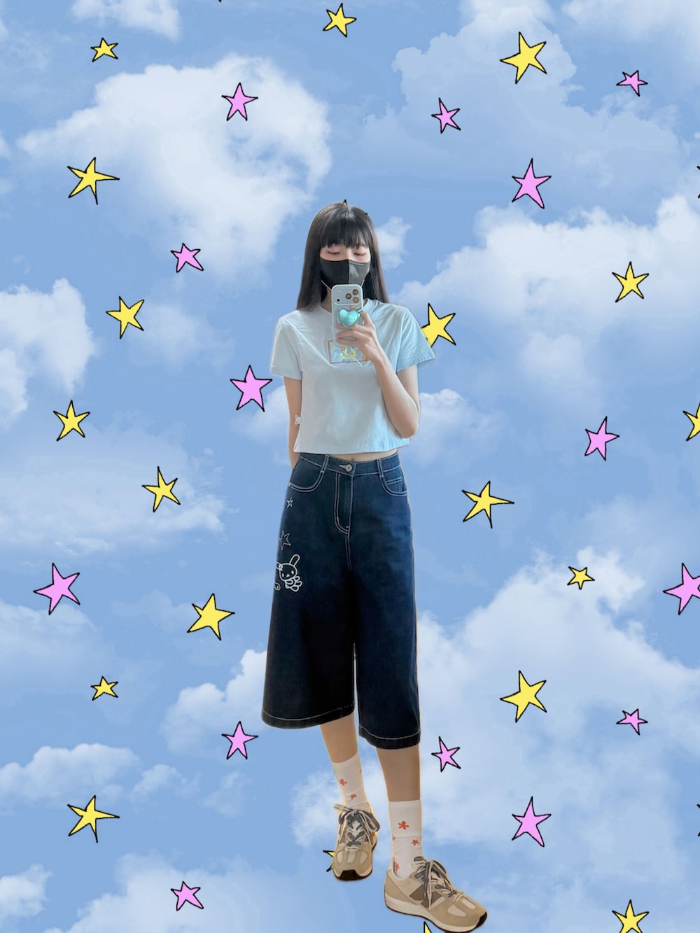 ブルー系のTシャツ/カットソー、グレー系のTシャツ/カットソー、ブルー系のその他アウターを着用したレディースの秋コーディネートの2枚目の写真