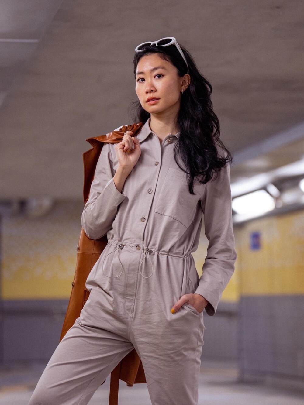 「jumpsuit、beige、CELINE、ninety percent」｜「ninety percentのアイテム（つなぎ/オールインワン、ベージュ系）」を使った、kittyunofficialさん（レディース・170cm）の冬コーディネートの3枚目の写真