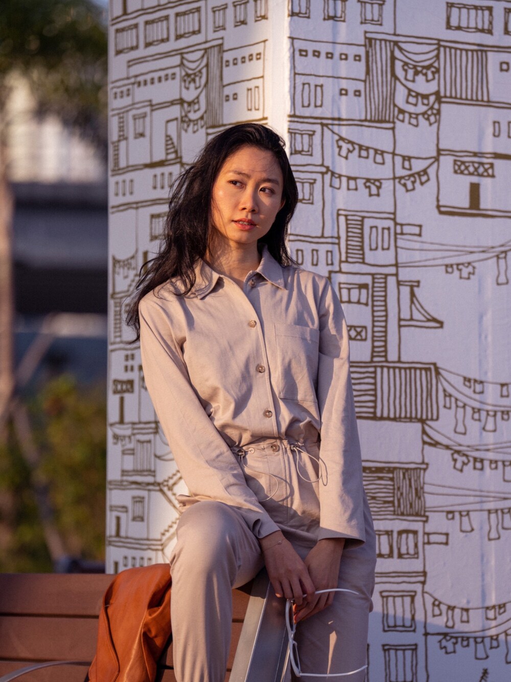 「jumpsuit、beige、CELINE、ninety percent」｜「ninety percentのアイテム（つなぎ/オールインワン、ベージュ系）」を使った、kittyunofficialさん（レディース・170cm）の冬コーディネートの2枚目の写真