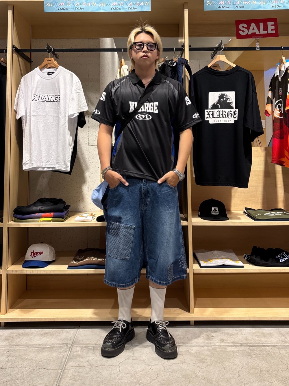 「XLARGEのCUSTOM DENIM SHORT PANTS（その他パンツ、ブルー系）」を使った、muさん（骨格ストレート・メンズ・185cm）の夏コーディネートの2枚目の写真