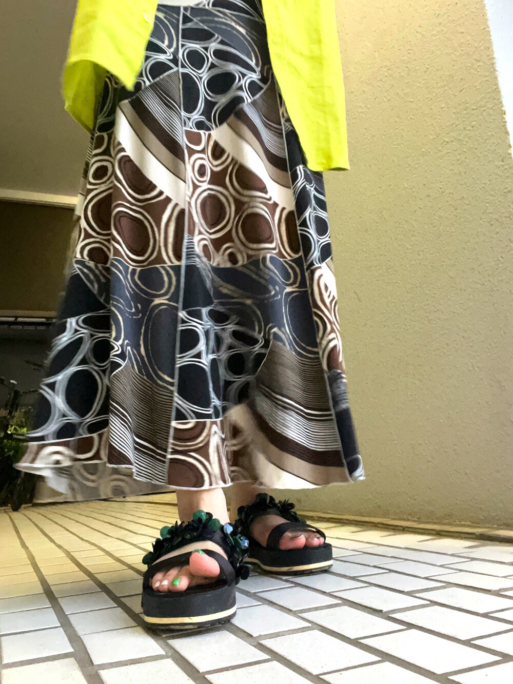 「シンプル、夏コーデ、カジュアルコーデ、ラクチンコーデ、プチプラコーデ、サンダル、低身長コーデ、ブラック、古着、古着MIX、おしゃれさんと繋がりたい、ワンピース」｜「Bershkaのアイテム（サンダル、ブラック系）」を使った、natsumiさん（レディース・155cm）の夏コーディネートの2枚目の写真