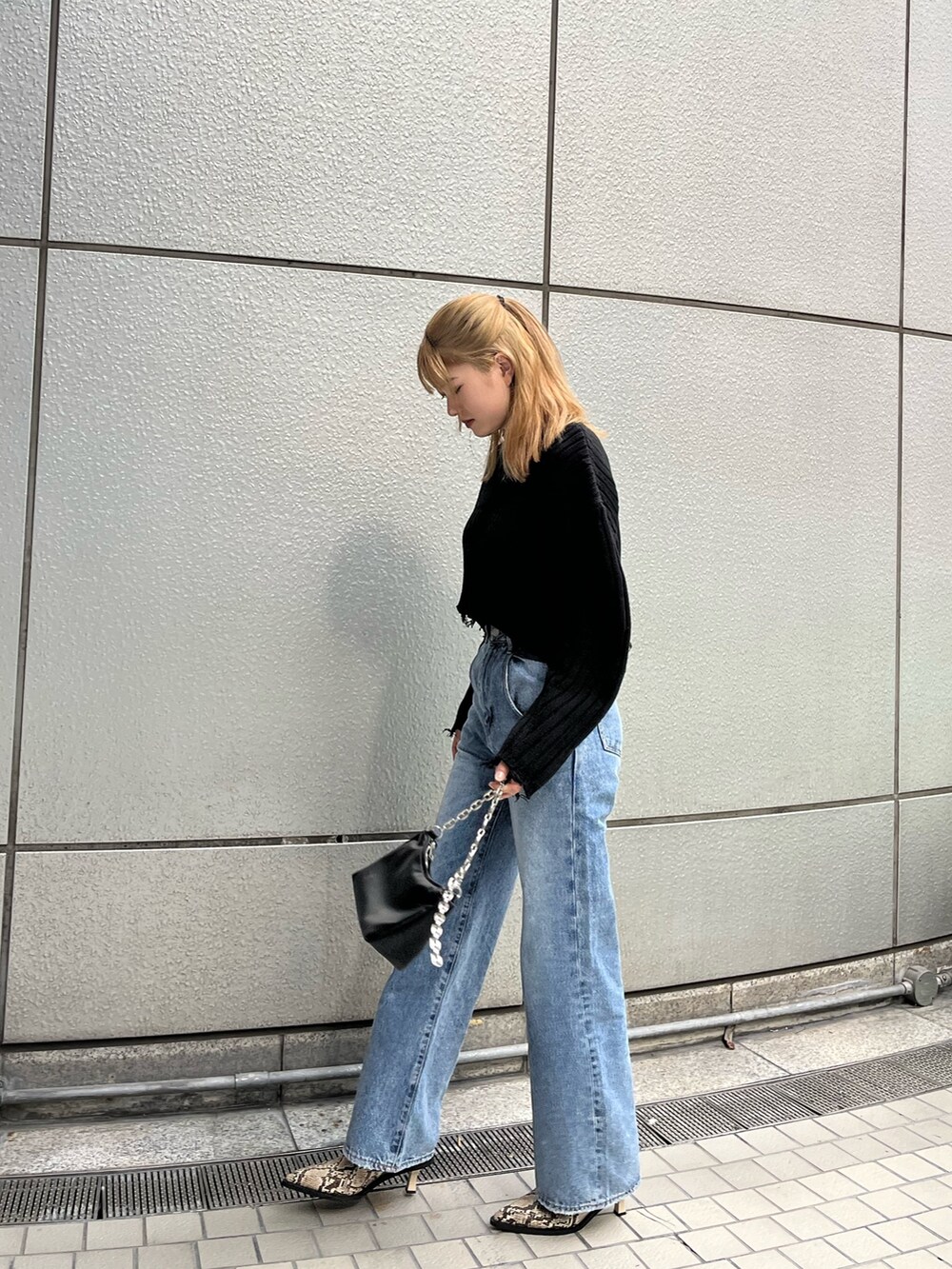 片岡玲菜(EMODA)｜EMODAのデニムパンツを使ったコーディネート - WEAR