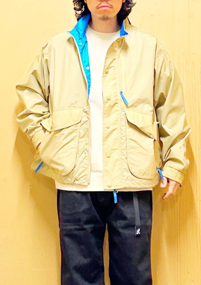 「デニム、スニーカー、vans、カジュアル、urbanresearchdoors、オーバーサイズ、イージーパンツ、アウター、オーバーシルエット、スウェット、Gramicci、グラミチ、トラウザー、低身長、アーバンリサーチドアーズ」｜「VANSのVANS　UA Authentic（スニーカー、ブラック系）」を使った、DAIKI TAKEYAさん（メンズ・165cm）の冬コーディネートの8枚目の写真