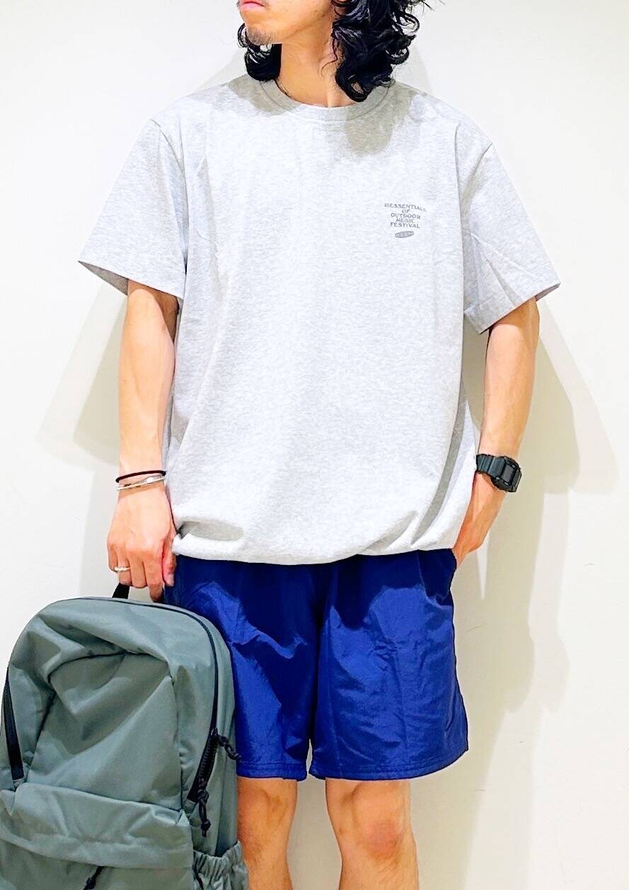 「カジュアル、Tシャツ、urbanresearchdoors、オーバーサイズ、イージーパンツ、オーバーシルエット、サンダル、キャップ、アウトドア、機能素材、NIKE、低身長、アーバンリサーチドアーズ、ショーツ、doors」｜「OOFOSのOOFOS　Ooriginal（サンダル、ブラック系）」を使った、DAIKI TAKEYAさん（メンズ・165cm）の夏コーディネートの9枚目の写真