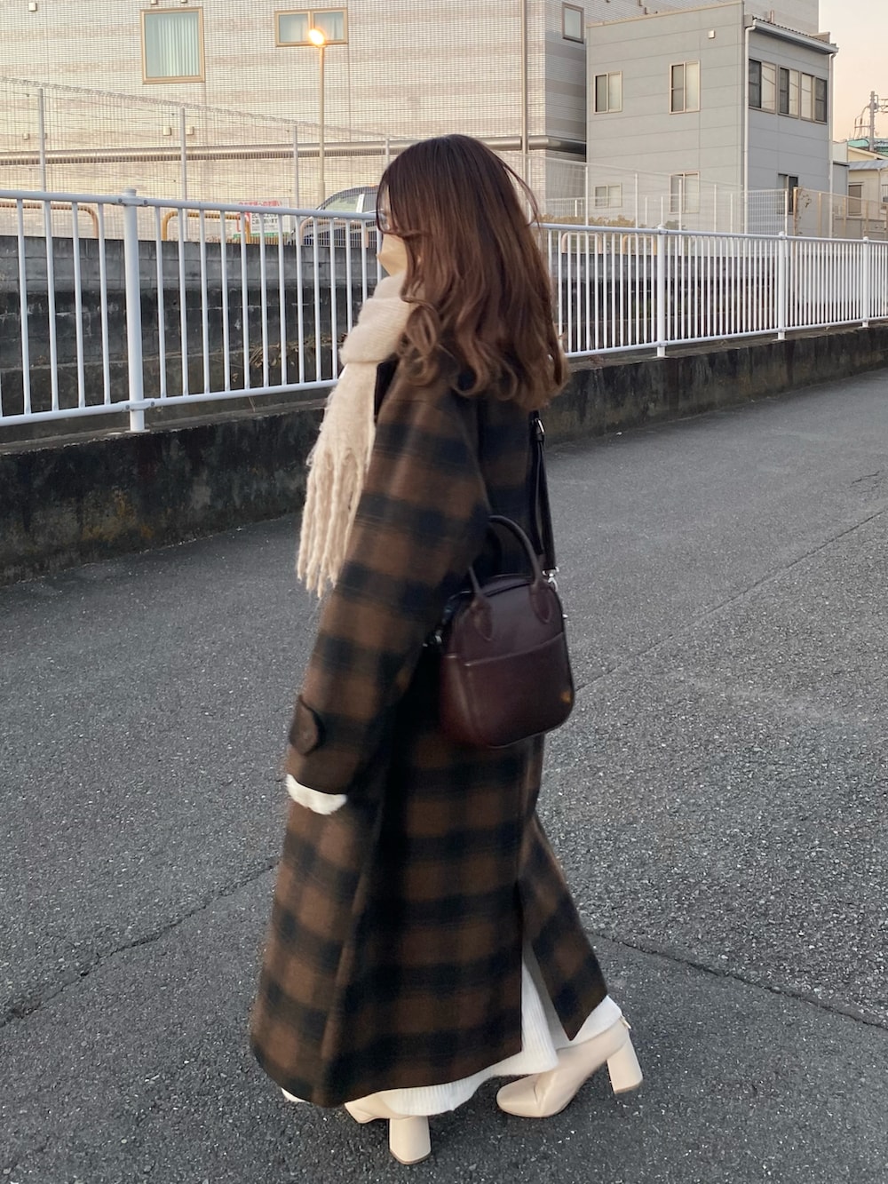 ami｜Heatherのチェスターコートを使ったコーディネート - WEAR