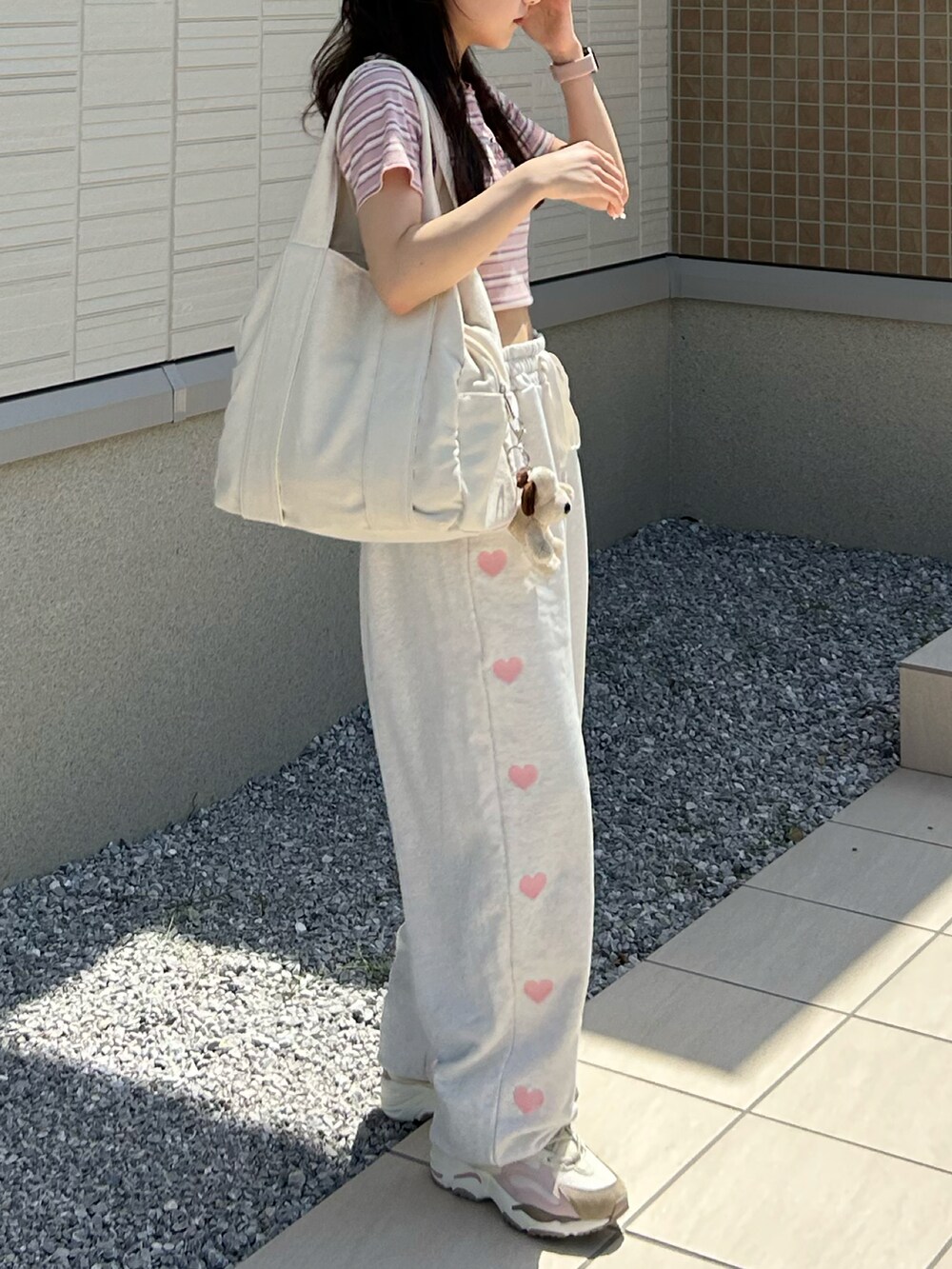ami｜Alley by w closetのスウェットパンツを使った
