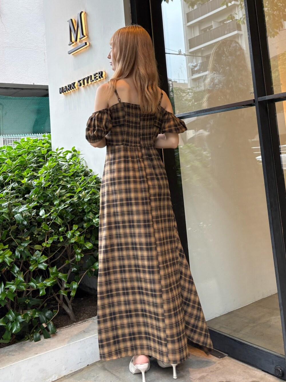 その他のワンピースを着用したレディースの夏コーディネートの5枚目の写真