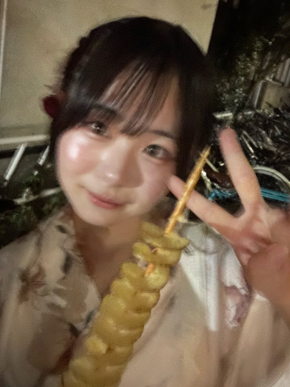 ホワイト系のその他を着用したメンズの秋コーディネートの2枚目の写真