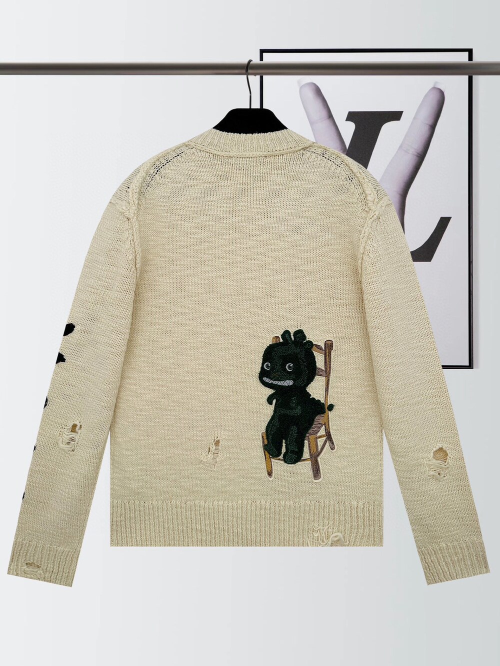 「Dior、Dior HOMME、hongkong、hongkonger、Taiwan、Thailand、ootdfashion、ootd、LS（LOVELESS）、remer、シンプルコーデ、メンズファッション、Y-3、converse、korea」｜「Diorのアイテム（ニット/セーター、ベージュ系）」を使った、Chrome_HKさん（メンズ・173cm）の冬コーディネートの5枚目の写真