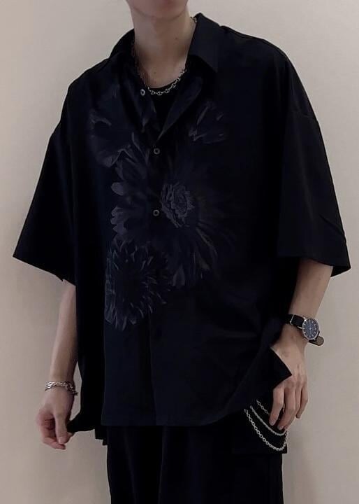 「オールブラック、柄シャツ、カーゴパンツ、キレイめ、夏コーデ、低身長」｜「JUNREDのital. from JUNRed / bean bracelet connected（ブレスレット、シルバー系）」を使った、hikaaa1231さん（メンズ・170cm）の夏コーディネートの4枚目の写真