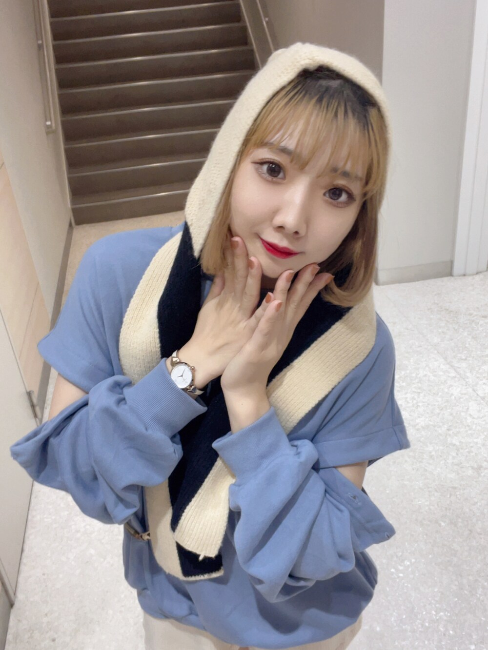 「シンプルコーデ、秋冬、お洒落さんとつながりたい、ootd、低身長、ゆるコーデ、プチプラ、冬コーデ、ガーリーコーデ、スウェット、バラクラバ、リブニット、ショートパンツ」｜「WEGOのWEGO/スクエアトゥストレッチショートブーツ（ブーツ、ブラック系）」を使った、じんももさん（レディース・152cm）の秋コーディネートの5枚目の写真