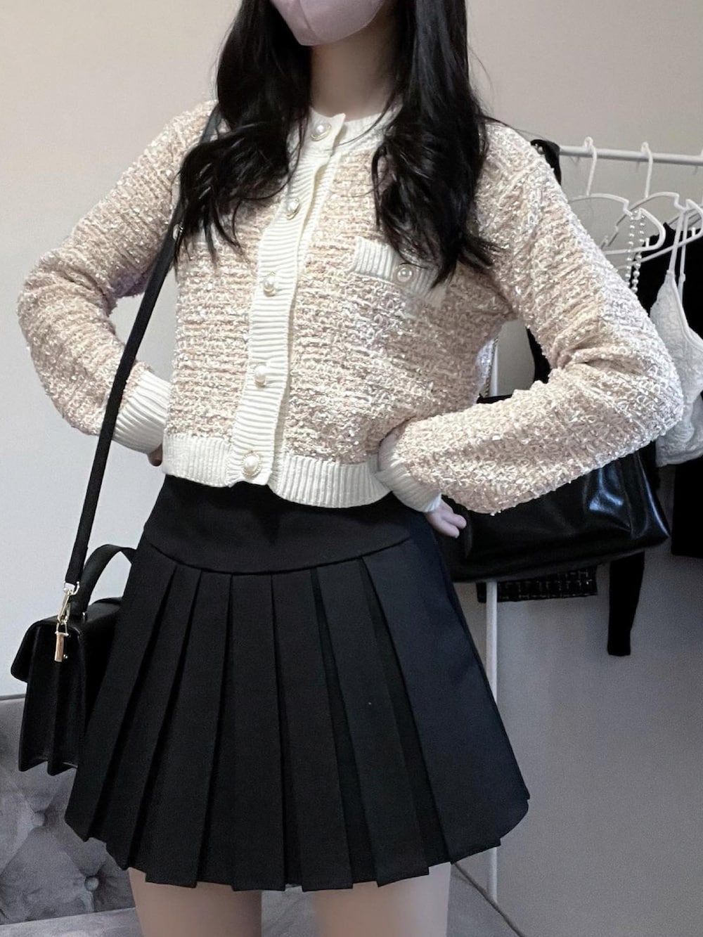 「グレイル、グレイルコーデ、GRL、GRLグレイル、shein、シーイン、韓国ファッション、韓国コーデ、韓国好きな人と繋がりたい、韓国ガーリー、秋コーデ、ロングブーツ、骨格ウェーブ、プチプラ、プチプラコーデ」｜「GRLのアイテム（カーディガン/ボレロ、ホワイト系）」を使った、𝙉𝙀𝙊 ♡さん（レディース・157cm）の秋コーディネートの2枚目の写真