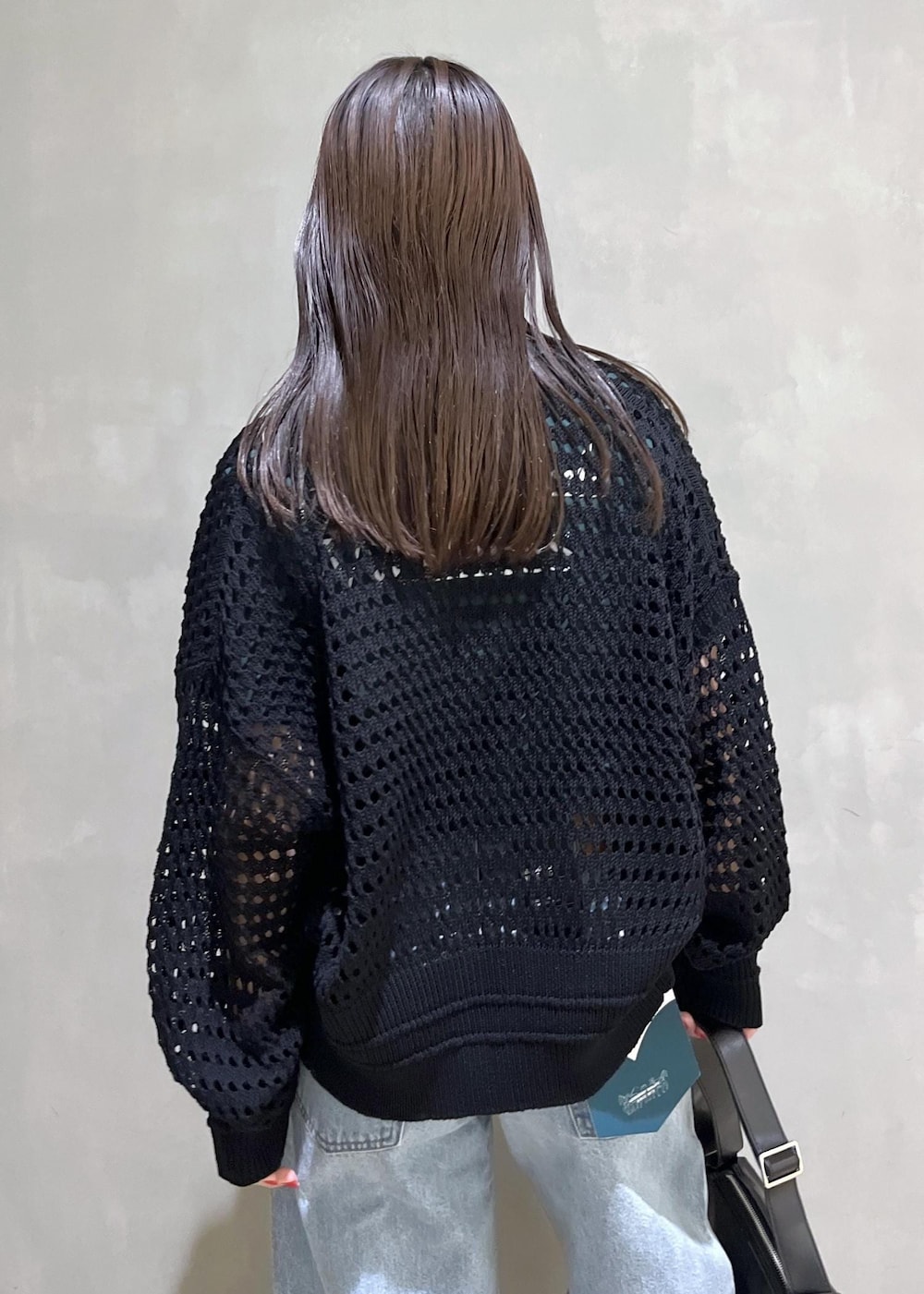 「WEB限定、WEB限定商品、WEB限定アイテム、Sporty&rich、スポーティーアンドリッチ、Levis、リーバイス、BIOTOP、別注、メッシュ、ロゴ、バギーデニム、バッグ、ボディバッグ、24ss春の新作」｜「ADAM ET ROPE'のフォルムウェッジパンプス（パンプス、ブラック系）」を使った、adamtanakaさん（レディース・158cm）の春コーディネートの8枚目の写真