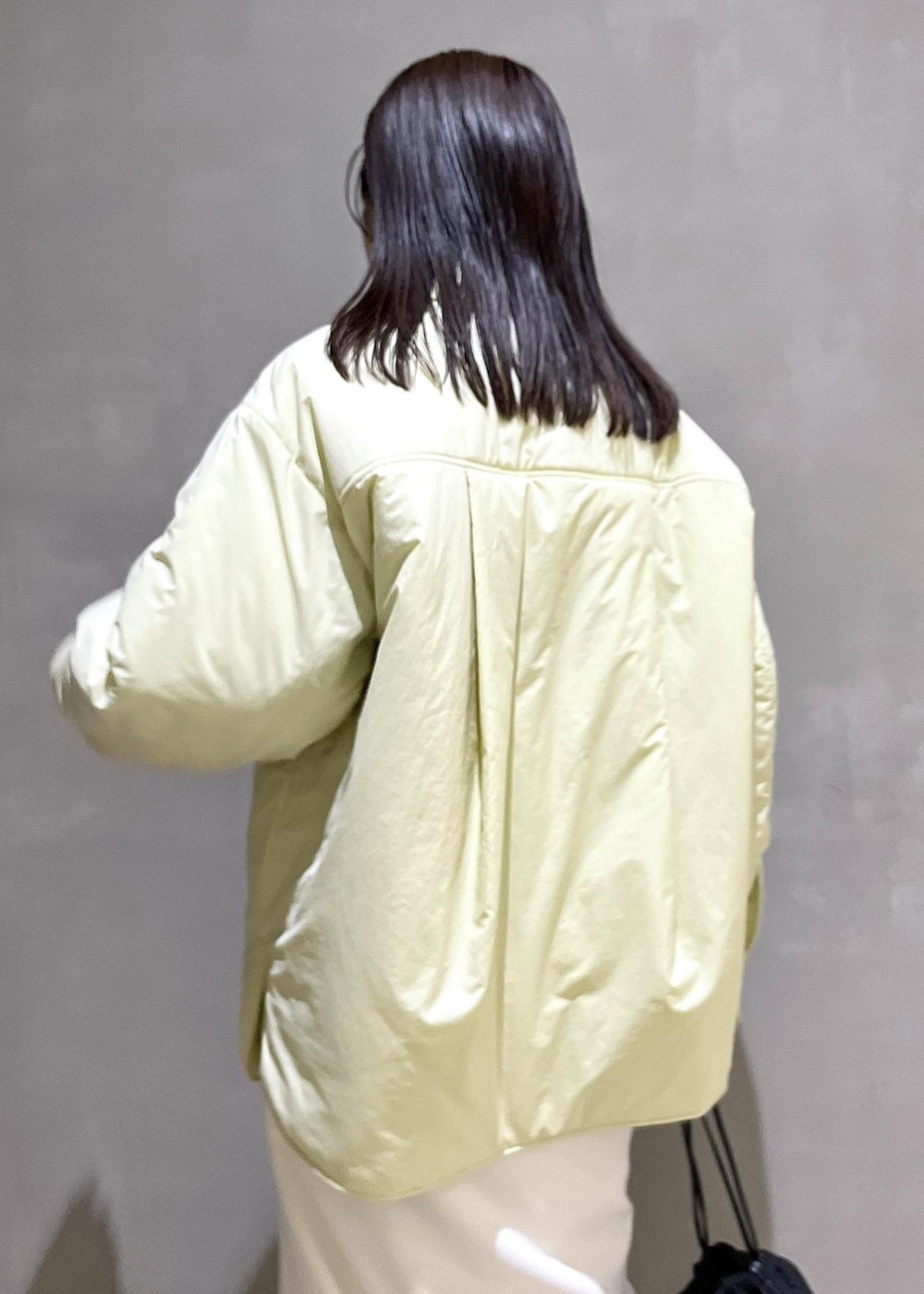 「ブルゾン、トップス、カットソー、ロングブーツ、ブーツ、バッグ、ミニバッグ、巾着、MILLER、ミラー、別注、長袖、ADAM ET ROPÉ、FEMME、SDGs」｜「ADAM ET ROPE'のナロースクエアフラットロングブーツ（ブーツ、ブラック系）」を使った、adamtanakaさん（レディース・158cm）の秋コーディネートの8枚目の写真