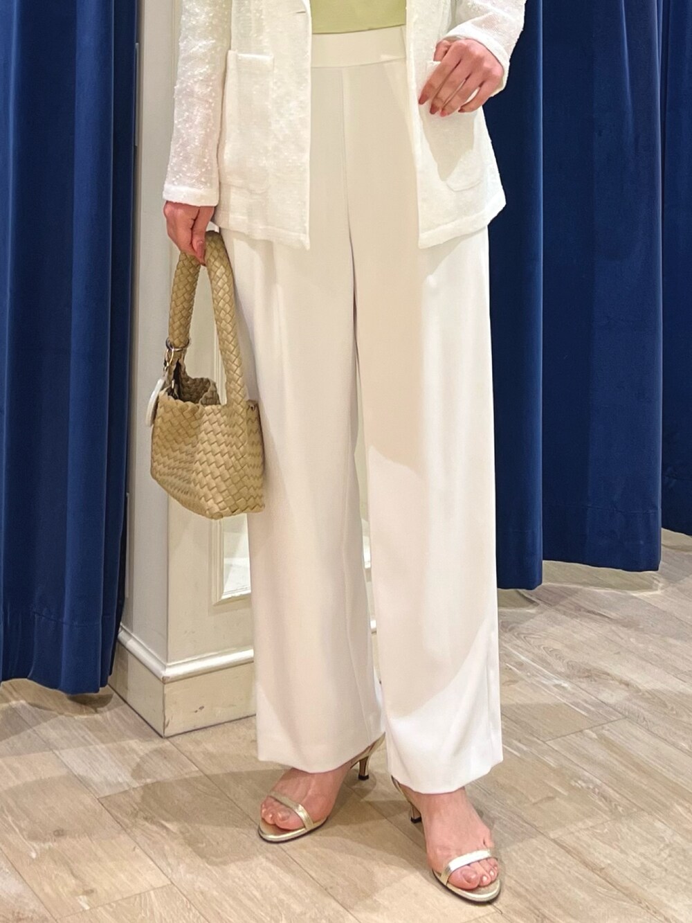 「春色、春めき満開コーデ、シアートップス、大人カジュアル、春服コーデ、カラーコーデ、春カラー、大人コーデ、テーラードジャケット、ホワイトコーデ、ジャケット、ジャケットスタイル、ノーリーズ、イージーパンツ、きれいめカジュアル」|「NOLLEY’Sの《セットアップ対応》ウォッシャブルツイルイージータックワイドパンツ(その他パンツ、ホワイト系)」を使った、nol ikeoさん(骨格ウェーブ・レディース・160cm)の春コーディネートの5枚目の写真