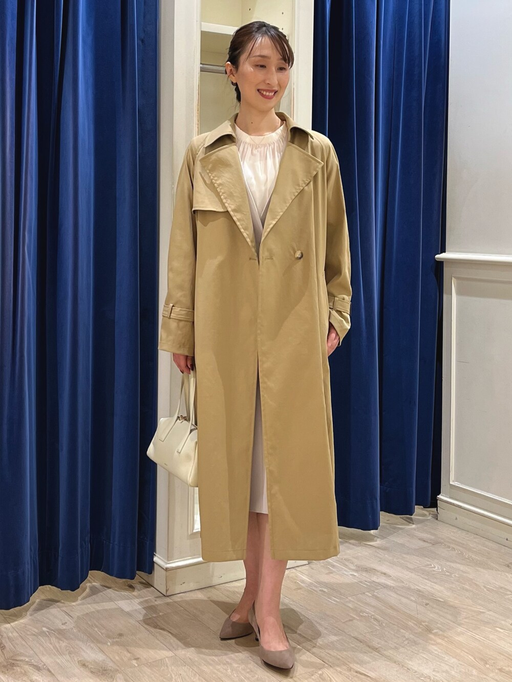 「オトナ女子、オフィスカジュアル、入学式、キレイめ、タイトスカート、ジャケットスタイル、トレンチコート、通勤コーデ、スーツスタイル、スーツ、ノーカラージャケット、春アウター、ノーリーズ、ジャケット、コート」|「NOLLEY’Sの【grace grace/グラスグラス】10K ペタルチェーンピアス(ピアス(両耳用)、ゴールド系)」を使った、nol ikeoさん(骨格ウェーブ・レディース・160cm)の冬コーディネートの2枚目の写真