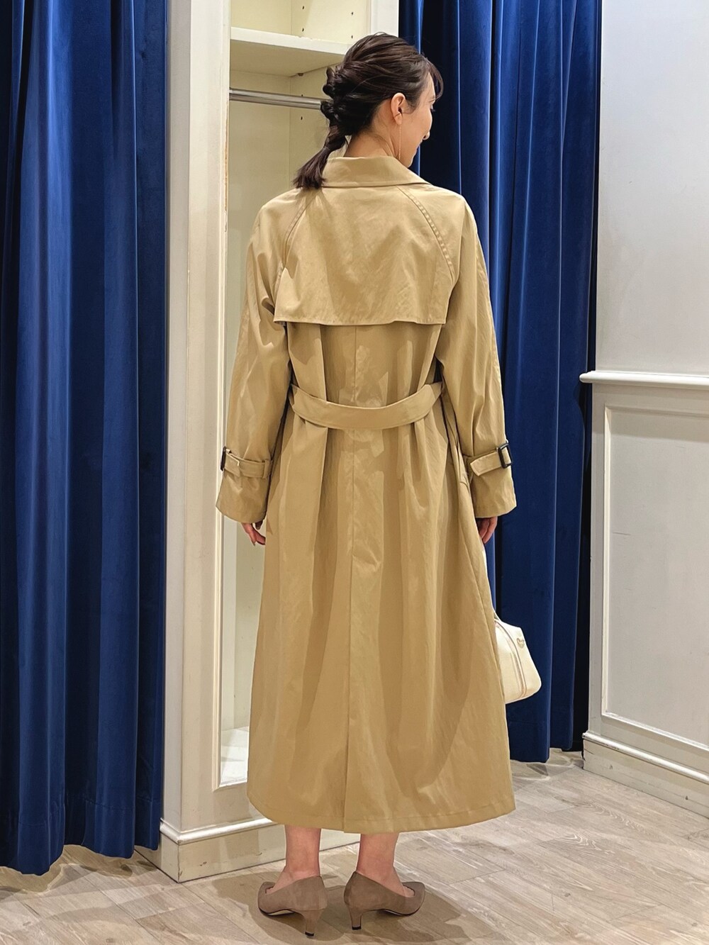 「オトナ女子、オフィスカジュアル、入学式、キレイめ、タイトスカート、ジャケットスタイル、トレンチコート、通勤コーデ、スーツスタイル、スーツ、ノーカラージャケット、春アウター、ノーリーズ、ジャケット、コート」|「NOLLEY’Sの【grace grace/グラスグラス】10K ペタルチェーンピアス(ピアス(両耳用)、ゴールド系)」を使った、nol ikeoさん(骨格ウェーブ・レディース・160cm)の冬コーディネートの7枚目の写真