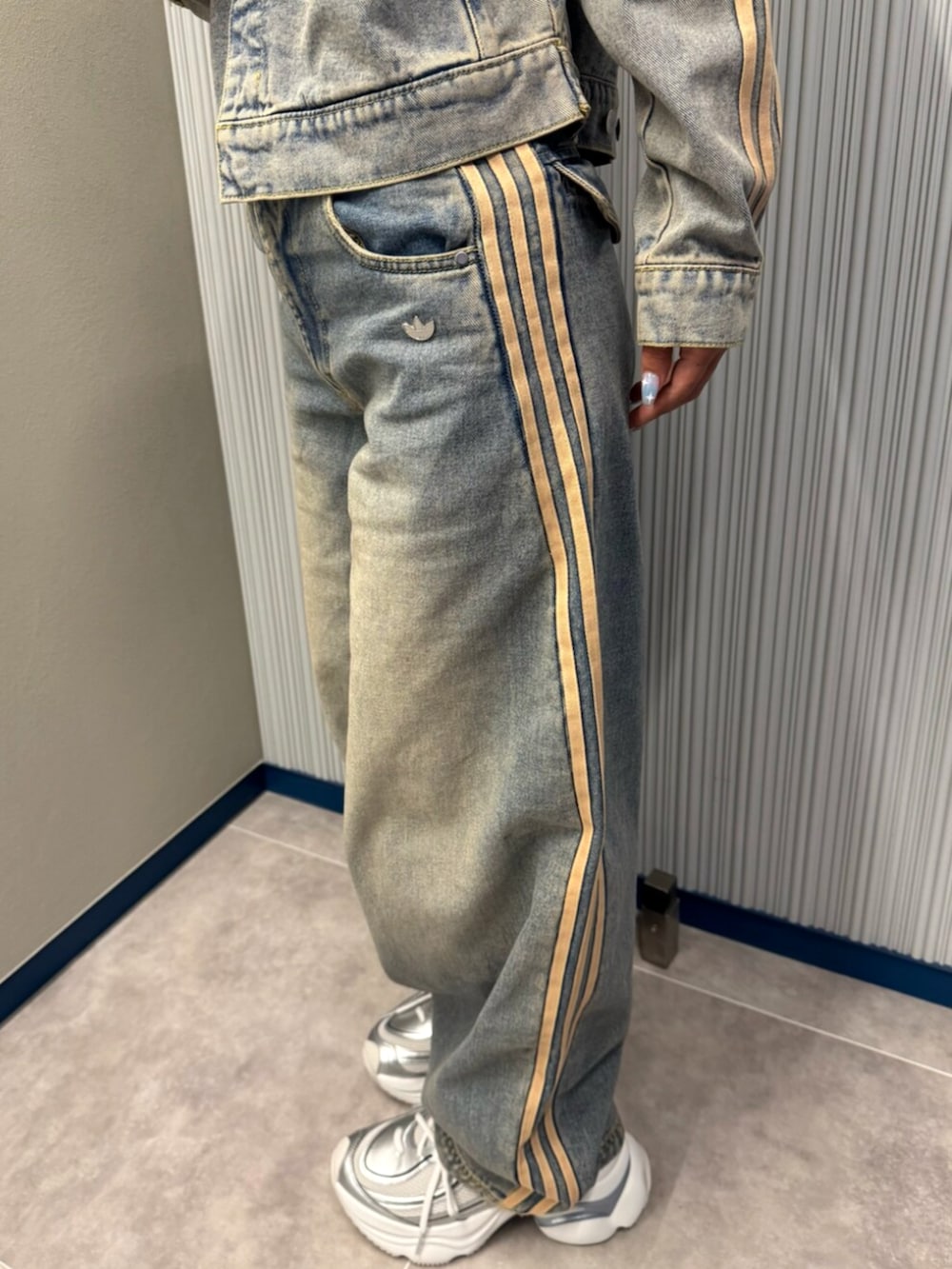 プレミアム エッセンシャル デニム ジャケット、プレミアム