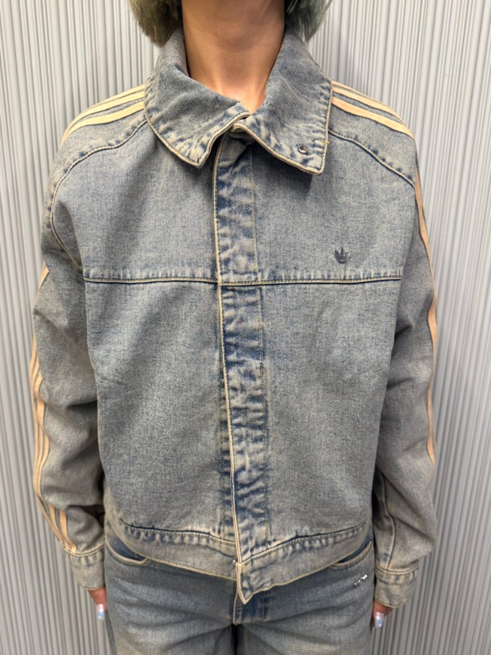 プレミアム エッセンシャル デニム ジャケット、プレミアム