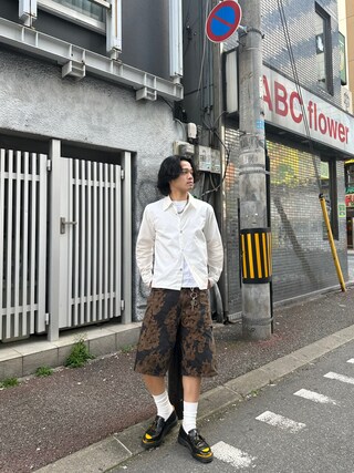 Supreme のデニムパンツを使った「ハーフパンツ」の人気ファッション