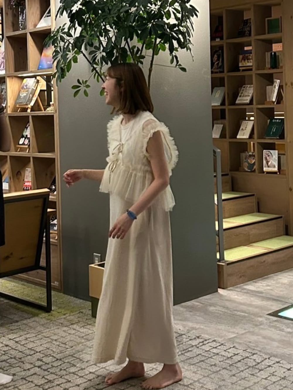 2WAY FRILL TULLE VEST 2ウェイ フリル チュール ベストを使った人気