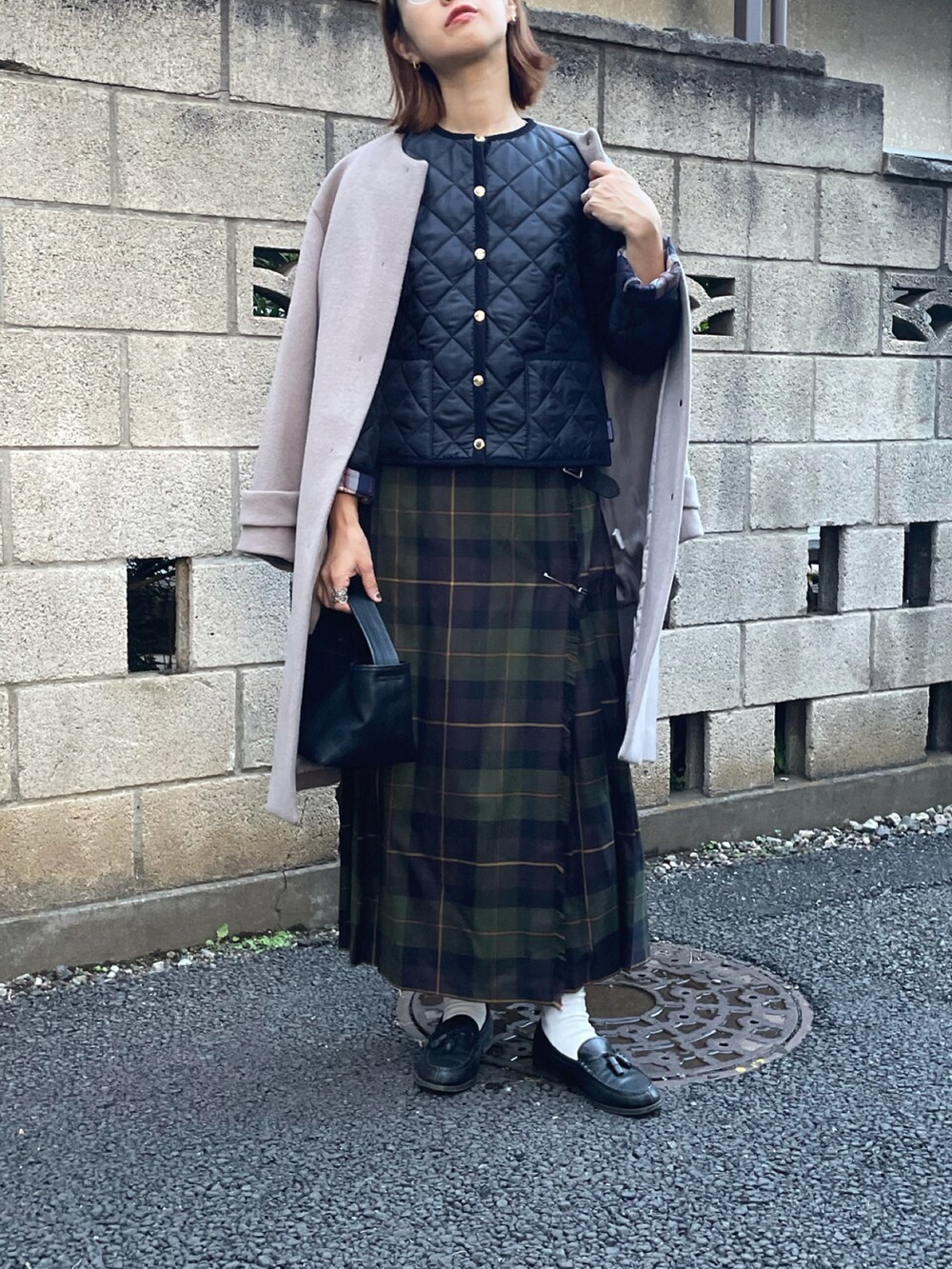 「MACKINTOSH PHILOSOPHYのトラディショナルウェザーウェアコラボ≪ARKLEY≫ 限定モデル(ブルゾン、ブルー系)」を使った、yukariさん(レディース・168cm)の秋コーディネートの2枚目の写真
