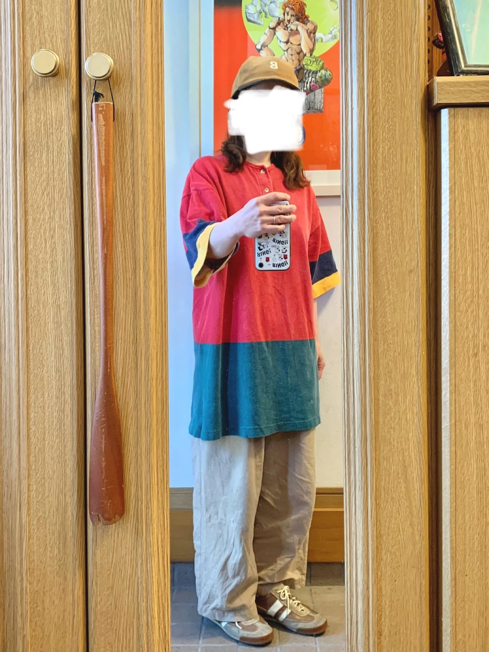 「昨日のコーデ、昨日の服、古着」｜「古着のアイテム（スウェット、レッド系）」を使った、まっきさん（レディース・150cm）の夏コーディネートの3枚目の写真