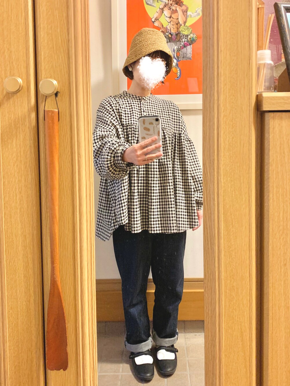 「購入品、スカーフ、シンプルコーデ、帽子」｜「studio CLIPの14ゲージハイツイストポロTニット（ポロシャツ、レッド系）」を使った、まっきさん（レディース・149cm）の春コーディネートの5枚目の写真