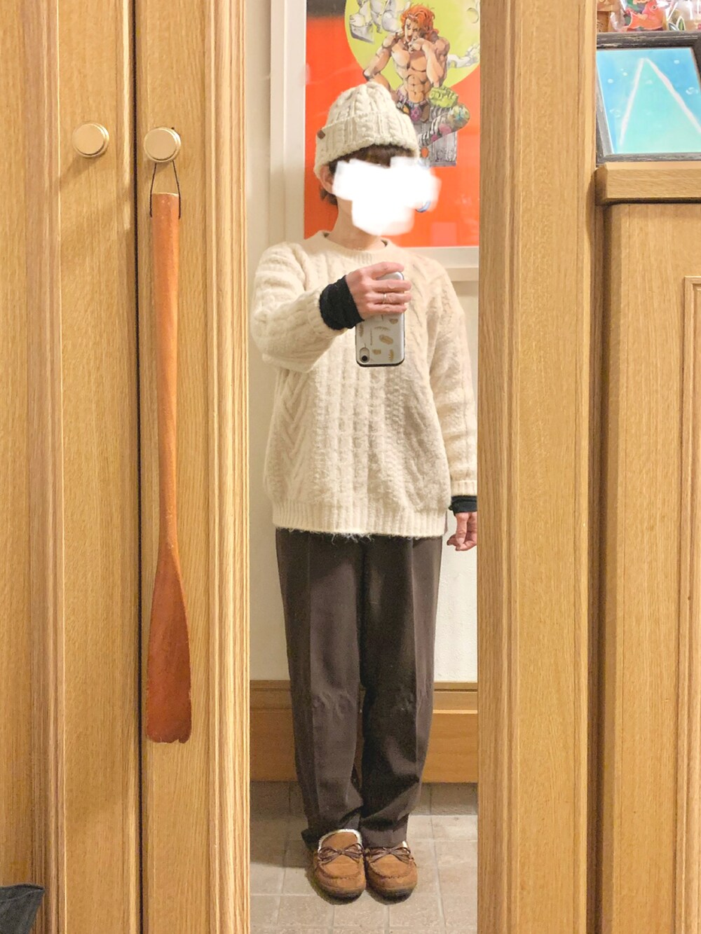 「昨日のコーデ、昨日の服、古着、お古、ニット帽、ニット、シンプルコーデ、モッズコート、モカシン」｜「古着のアイテム（ニット/セーター、ホワイト系）」を使った、まっきさん（レディース・149cm）の冬コーディネートの2枚目の写真