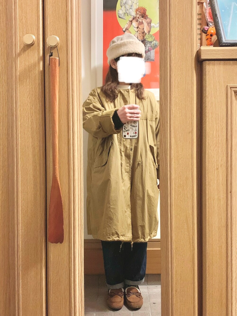 「昨日のコーデ、昨日の服、シンプルコーデ、ニット、デニム、モカシン、モッズコート、古着」｜「シーズンリーズンのアイテム（ニット/セーター、ベージュ系）」を使った、まっきさん（レディース・150cm）の冬コーディネートの3枚目の写真