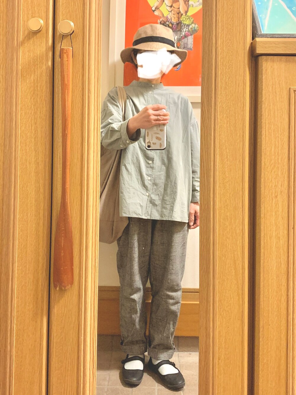 「昨日のコーデ、昨日の服、シンプルコーデ、出勤コーデ、くすみカラー、くすみグリーン、グレンチェック、ストラップシューズ」｜「ORCIVALの【ORCIVAL/オーシバル】Raffia Like PE HAT #RC-7146RLP（ハット、ベージュ系）」を使った、まっきさん（レディース・149cm）の春コーディネートの3枚目の写真