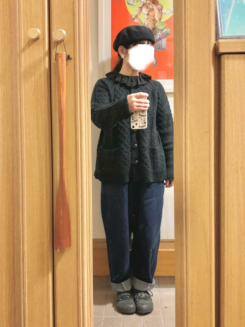「今日のコーデ、今日の服、ベレー帽、古着、モンタナ、ニットカーディガン」｜「Samansa Mos2のフリル襟綿チュールトップス（Tシャツ/カットソー、ブラック系）」を使った、まっきさん（レディース・150cm）の冬コーディネートの3枚目の写真