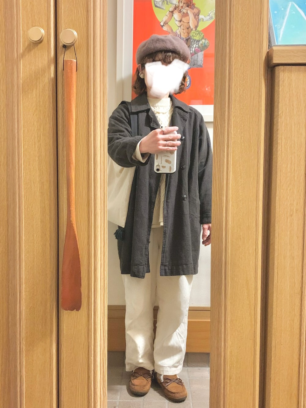 「昨日のコーデ、昨日の服、ベレー帽、ニット、モカシン、オイルドジャケット、古着」｜「しまむらのアイテム（ニット/セーター、ホワイト系）」を使った、まっきさん（レディース・149cm）の冬コーディネートの3枚目の写真