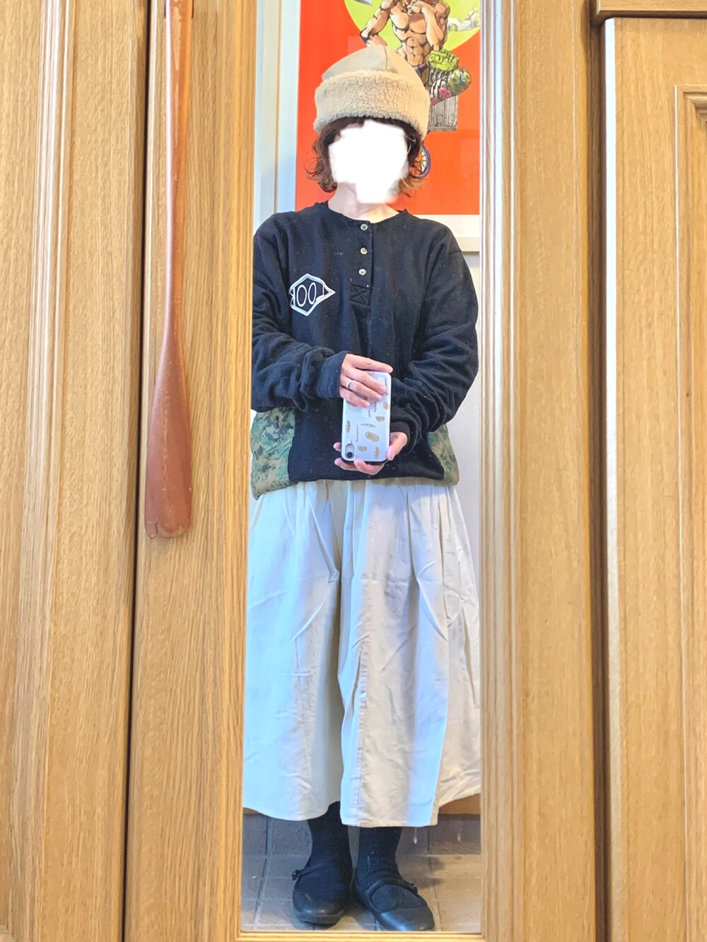 「昨日のコーデ、古着、リメイク古着」｜「作家メイドのアイテム（帽子、ベージュ系）」を使った、まっきさん（レディース・149cm）の冬コーディネートの2枚目の写真