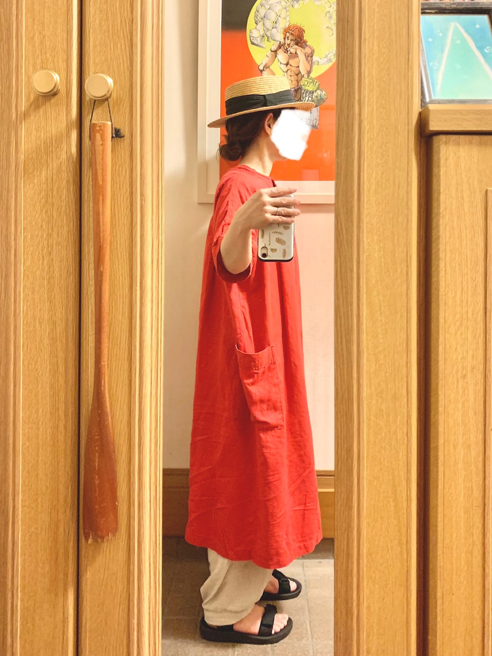 「昨日のコーデ、昨日の服、シンプルコーデ、赤、古着、スポサン」｜「14+のアイテム（ハット、ブラック系）」を使った、まっきさん（レディース・150cm）の夏コーディネートの3枚目の写真