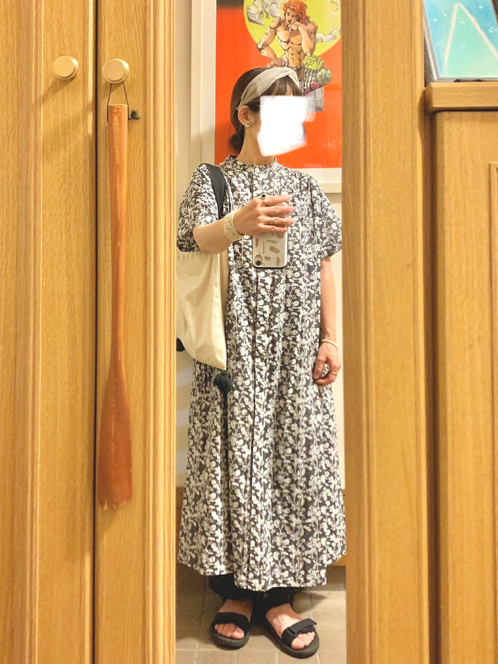 「昨日のコーデ、昨日の服、麦わら帽子、カチューシャ、スポサン」｜「14+のアイテム（ハット、ブラック系）」を使った、まっきさん（レディース・150cm）の夏コーディネートの3枚目の写真