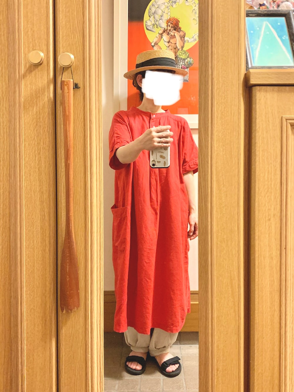 「昨日のコーデ、昨日の服、シンプルコーデ、赤、古着、スポサン」｜「14+のアイテム（ハット、ブラック系）」を使った、まっきさん（レディース・150cm）の夏コーディネートの2枚目の写真