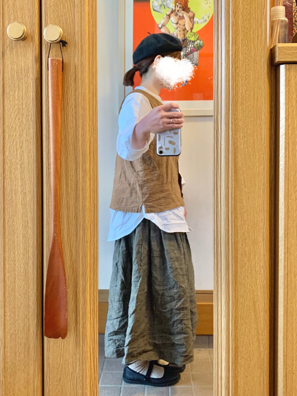 「今日の服、今日のコーデ、ベレー帽、ベスト、グレンチェック、古着、シャンブル」｜「CRAFT STANDARD BOUTIQUEのアイテム（シャツ/ブラウス、ホワイト系）」を使った、まっきさん（レディース・149cm）の春コーディネートの4枚目の写真