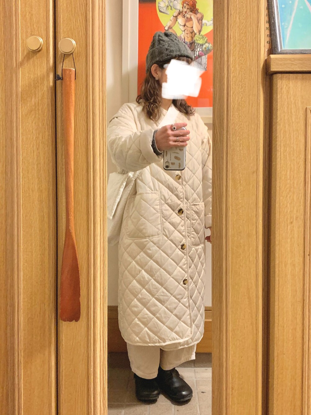 「昨日のコーデ、昨日の服、ニット帽、ニットカーディガン、コーデュロイパンツ」｜「Samansa Mos2のアイテム（カーディガン/ボレロ、グレー系）」を使った、まっきさん（レディース・150cm）の冬コーディネートの3枚目の写真