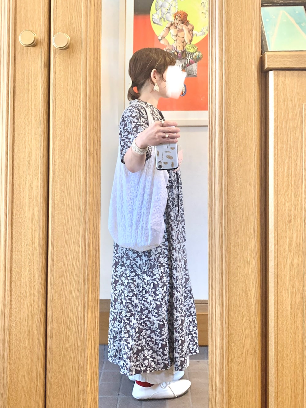 「昨日のコーデ、昨日の服、休日コーデ」｜「HEAVENLYのアイテム（ベスト、ブルー系）」を使った、まっきさん（レディース・149cm）の夏コーディネートの5枚目の写真