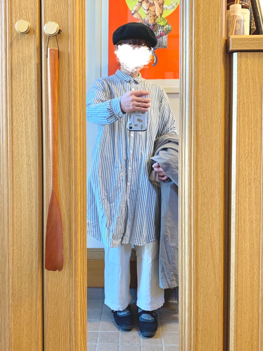 「今日のコーデ、今日の服、古着、ベレー帽、グレー、モノトーンコーデ」｜「niko and...のアイテム（ハンチング/ベレー帽、ブラック系）」を使った、まっきさん（レディース・149cm）の秋コーディネートの3枚目の写真