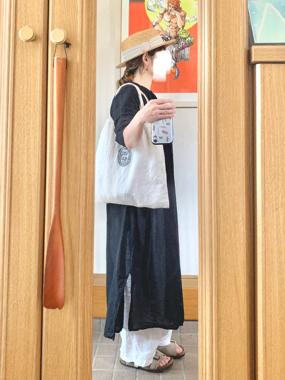 「昨日のコーデ、昨日の服、麦わら帽子、シャツワンピ、モノトーン、休日コーデ」｜「14+の麦ブレードカンカン帽（ハット、ホワイト系）」を使った、まっきさん（レディース・149cm）の夏コーディネートの3枚目の写真